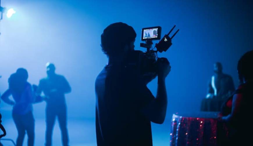奶茶行业宣传片拍摄制作与运营：传递甜蜜，塑造品牌新高度
